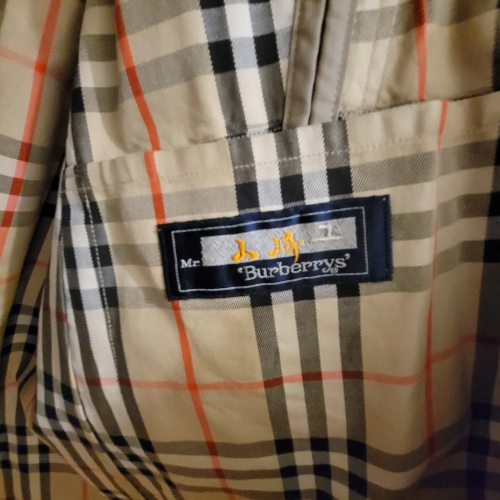 Men's Beige Trench Coat - Picture 4 of 8